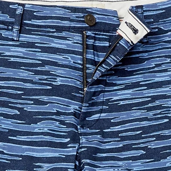 Goodthreads 7" Inseam Flat-Front Stretch Chino Shorts in Blue Camo Stripe W38 - Picture 4 of 6